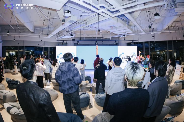 开源AI社区活跃度提升，技术创新速度加快