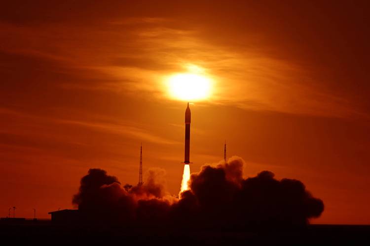 快舟十一号遥七运载火箭成功发射，将8颗卫星送入轨道