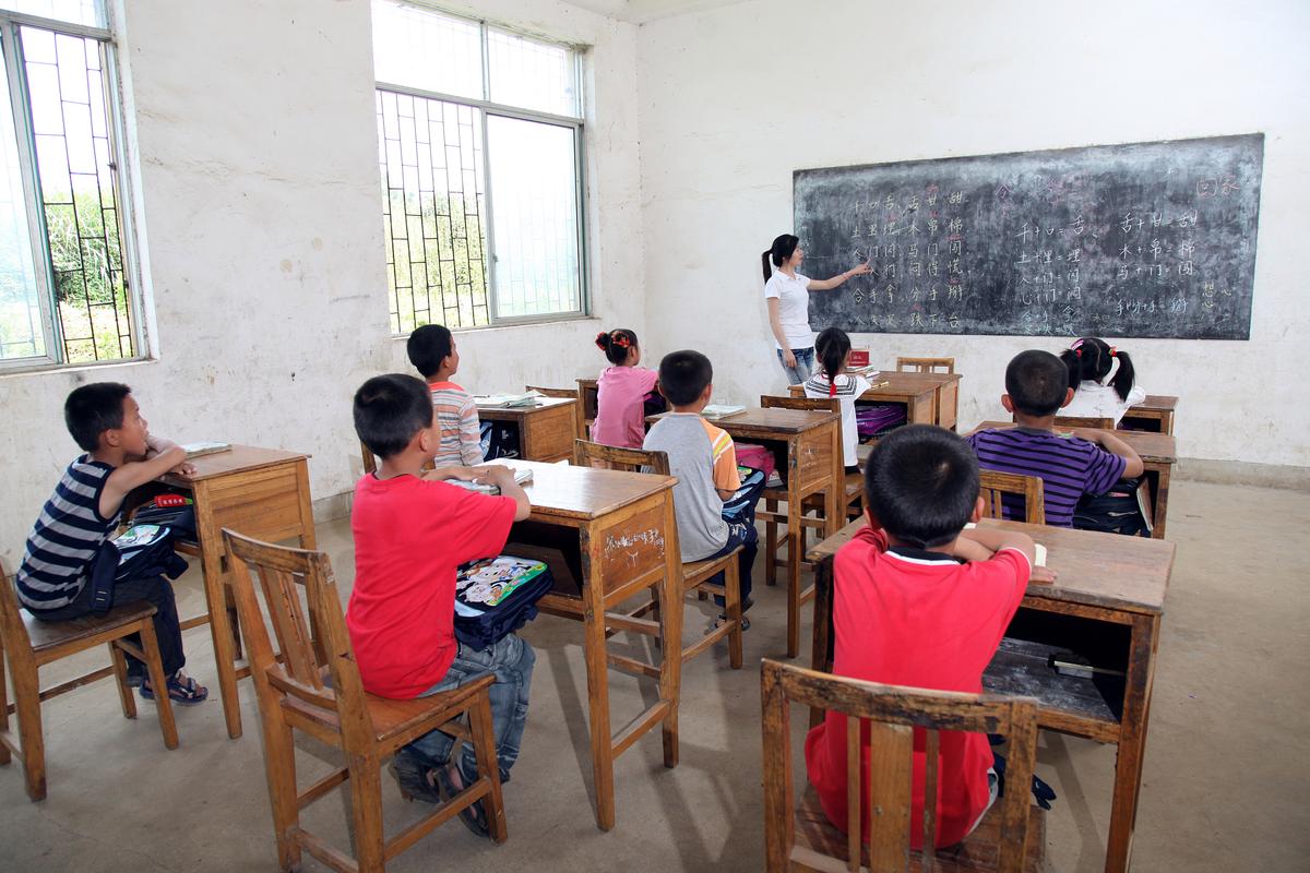 农村教育短板补齐,乡村学校办学条件改善