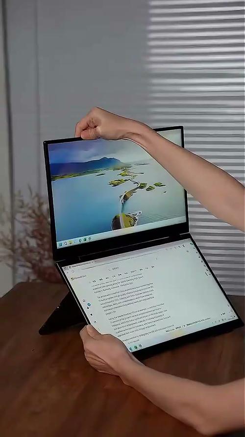 便携显示器，出差也能有双屏办公